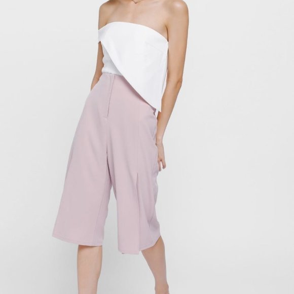 Love Bonito Ovianne Off Shoulder Asymmetrical Top - Picture 3 of 4